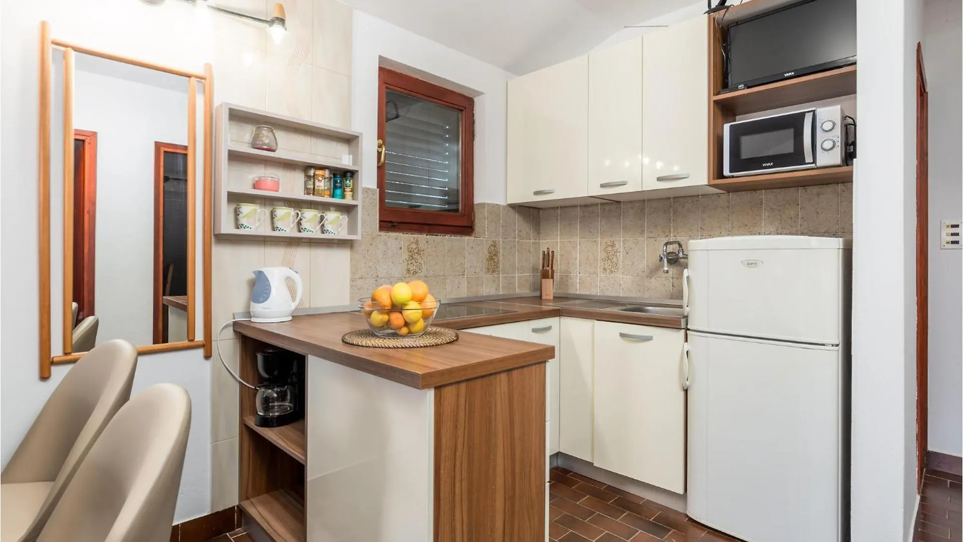 Lovely Apartment In Rab With Kitchen Mundanije 0*,